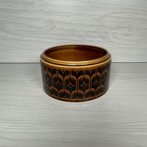 Hornsea pottery round - pottery,