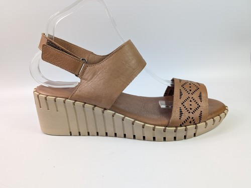 Pavers tan leather - wedge, heel