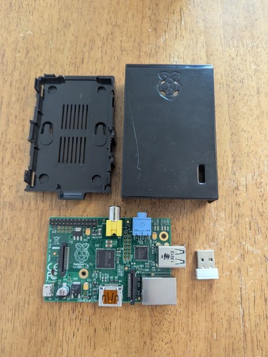 Raspberry 2011 model b - 2011,