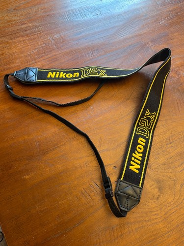 Genuine clean unused nikon d2x - clean,