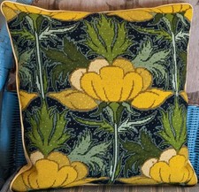 NEW EHRMAN TAPESTRY CUSHION FRONT KIT - BUTTERCUPS BY RAYMOND HONEYMAN 18 x 18"