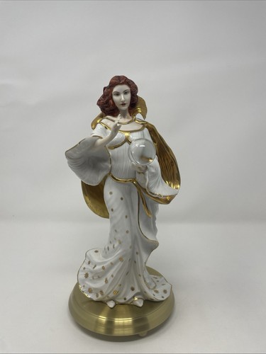 Sorceress figure victoria - sorceress,