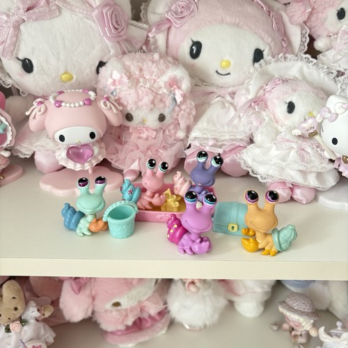 Littlest pet shop - shop, colourful