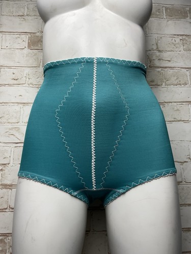 Vintage control brief - control,