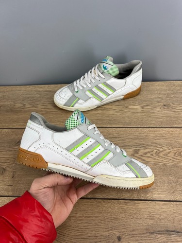 Vintage 90s adidas sneakers - adidas,