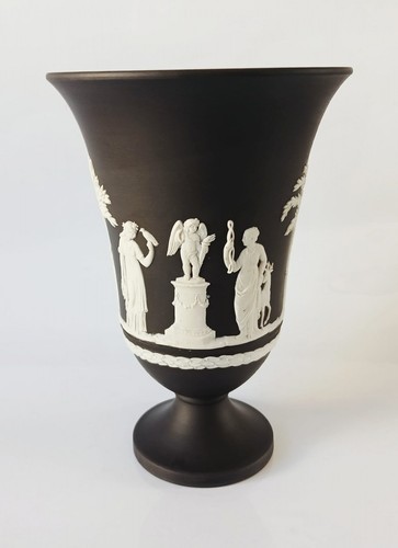 Wedgwood jasper black - black, vase