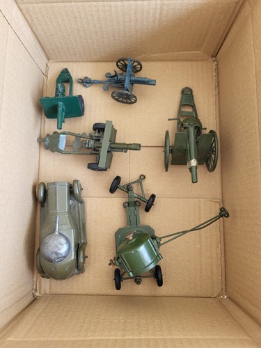 Armoured vehicle search - vehicle,,