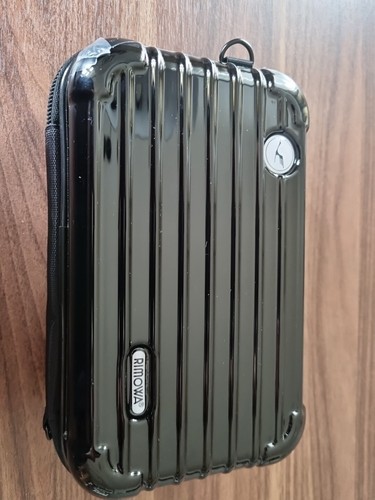 Rimowa lufthansa first class - lufthansa,