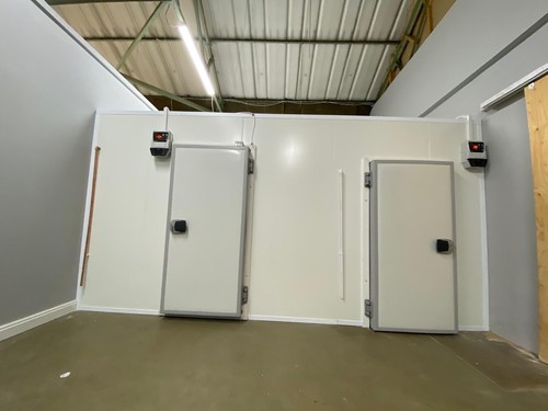 Walk chiller and - in, walk-in