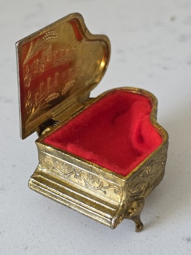 Vintage mcm miniature metal - mcm,