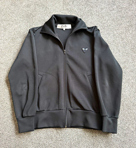 Play comme des garcons - play,