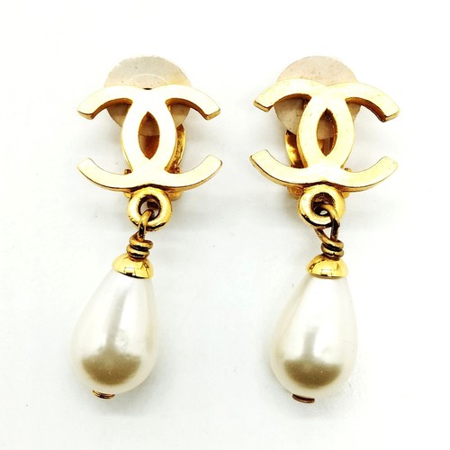 Chanel earring gold whites 96p - gold,