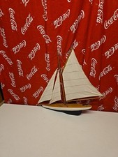vintage pond yacht No Marker