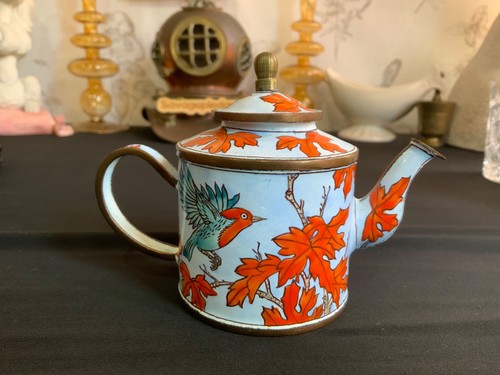 Miniature trade aid enamel - aid,
