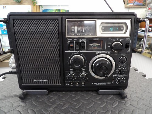 Used panasonic 2200 fm - used, rf-2200