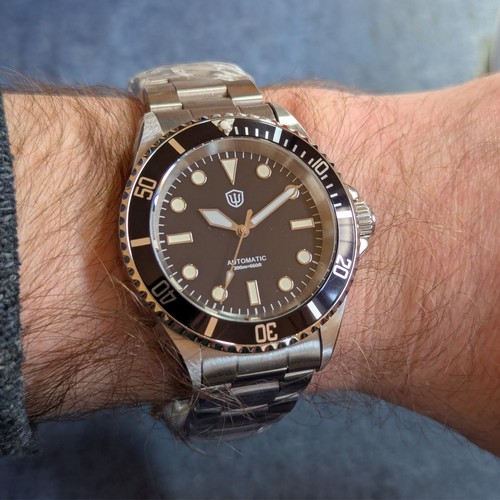 40mm black sub sapphire - 'black, sub'