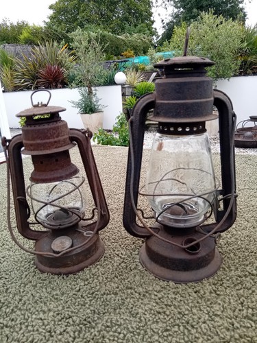 Chalwyn far east and feuerhand - far,