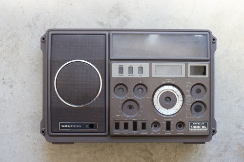 Grundig satellit 1400 radio - grundig,