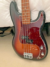 Fender Standard Precision Bass