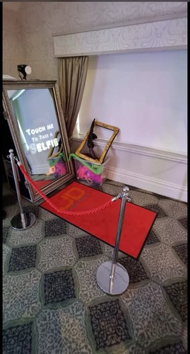 Magic mirrow photo booth - photo,