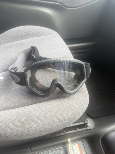Men oakley carbon fibre - oakley,