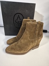 Size 7 women's suede Ash Goldie wedge boots
