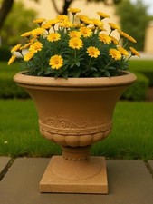 Large Ornamental Garden Urn Planter 18 L Rustic Brown – Premium Outdoor Feature