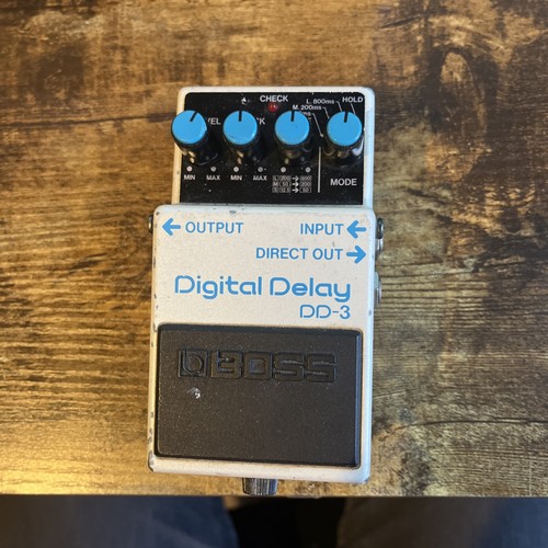 Boss digital delay pedal - dd-3,