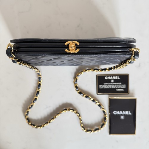 Chanel classic crossbody - chanel,