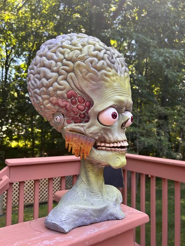 Mars attacks resin - attacks, bust