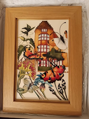 Moorcroft chartwell plaque by - plaque,