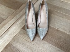 Ladies shoes, Nine West gold