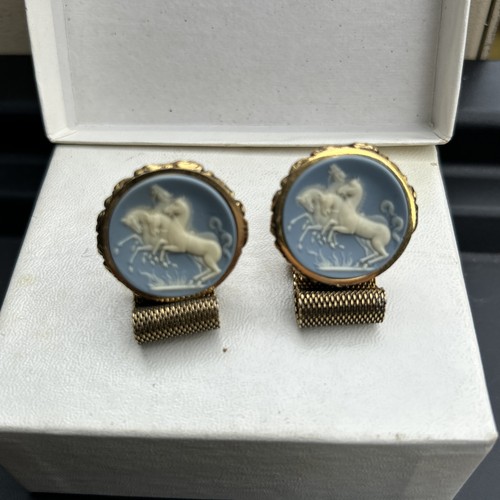 Mid century gold - gold, wedgwood