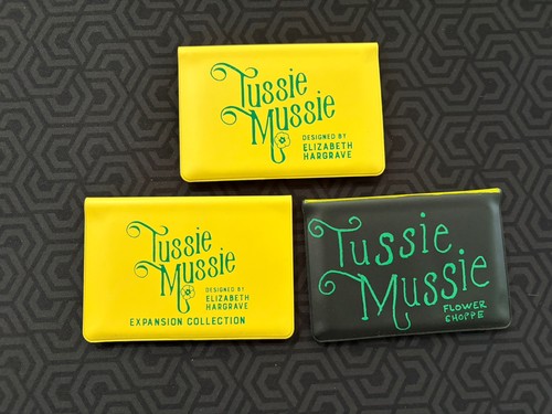Tussie mussie button - tussie,