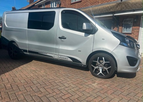 2017 vauxhall vivaro sport - vauxhall,