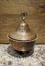 Marquee Deposee Repoussé