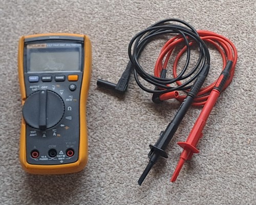 Fluke 117 true rms digital - rms,