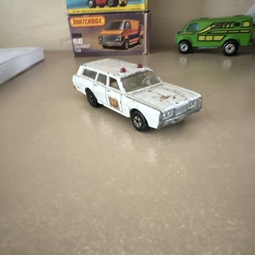 Matchbox chevrolet police - matchbox,