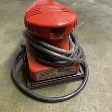 Makita M904 Portable Palm Sander - Works Great