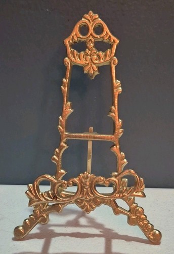 Vintage ornate brass easel - brass,