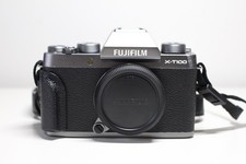 Fuji Fujifilm X-T100 Grigio/Nero Body Mirrorless 24,2MP + Custodia XT100