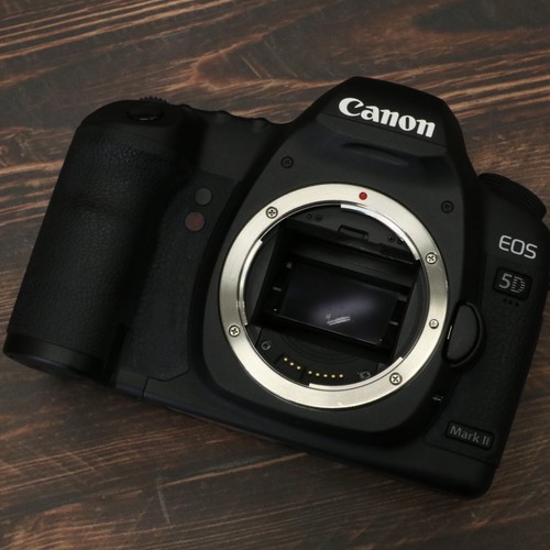 Canon eos mark - canon,