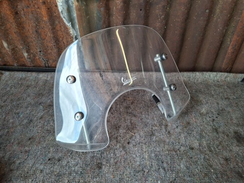 Vespa front windshield - 50,