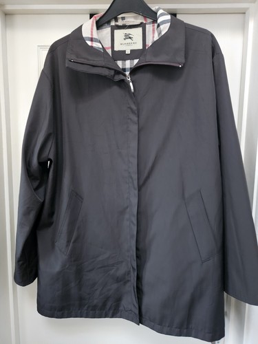 Burberry mac coat size - xl, z39