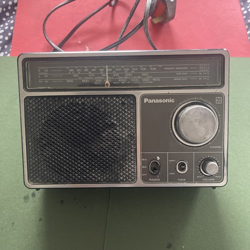 Vintage panasonic radio - vintage,