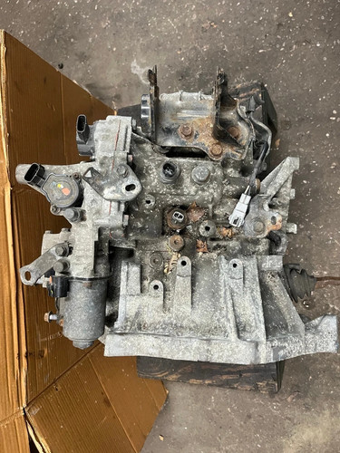 Genuine toyota auris mmt - auris,