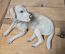 'TOP DOGS' --COUNTRY ARTISTS---- GOLDEN  LABRADOR - LYING DOWN -----04691