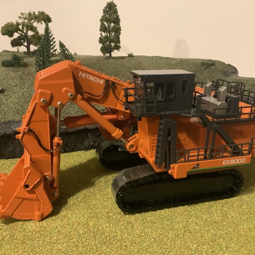 Hitachi ex8000 face - face, shovel