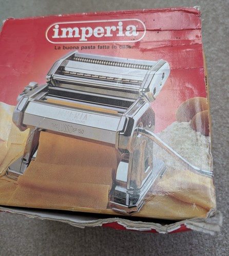 Genuine italian pasta maker - italian,