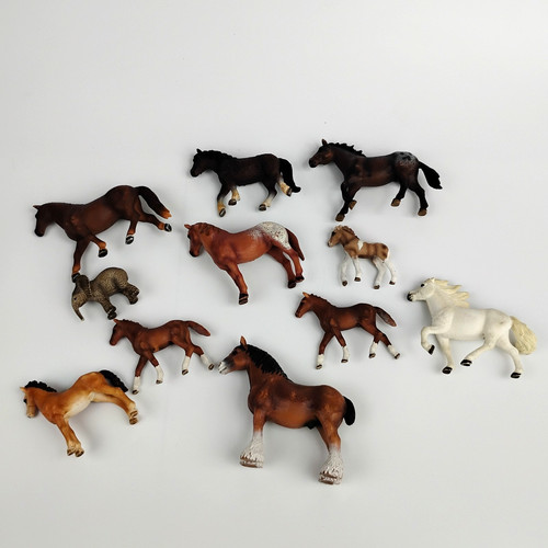Schleich horse lot figure - horse,